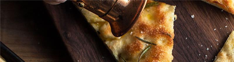 Pizza Bianca with Colavita Olive Oil - CTown Supermarkets