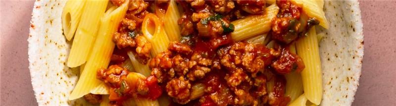 Penne Rigate with Quick Meat Sauce - CTown Supermarkets